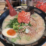 豚骨ラーメン 銀水 - 銀水らーめん辛子明太子入り