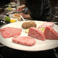 HIKARI - 