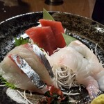 田舎レストランじんべえ - アジフライとちょい刺し定食