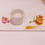 箱根ハイランドホテル　ラ・フォーレ - 新玉葱のポタージュ　　桜海老とデンマーク産チーズ