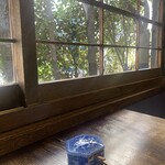 Bonaji Sobakiri - 木枠の窓