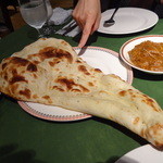 ナマステ - でかいナン