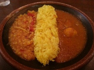 クワイエットビレッジ・カレーショップ - ダルとチキンカレー