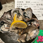 魚とワインはなたれThe Fishand Oysters - 