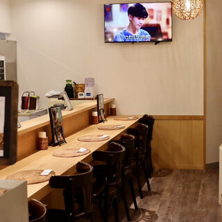 ロジウラのマタハリ春光乍洩_2