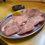 Yakiniku Kaeru - 牛舌