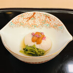 山玄茶 - 先付は胡麻豆腐と雲丹