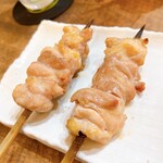 炭火焼き鳥 キッチン ひよこ イースト - ももx2