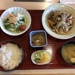 Michi No Eki Shiwa Resutoran Karintei - 牛肉スタミナ定食