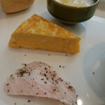 カチコチカフェ - ハム、玉子焼、ヨーグルト