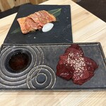 近江焼肉ホルモンすだく - 上　カルビ　下　鮮度圧巻近江牛レバー