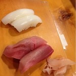 甲寿司 - カミサンはイカとマグロの握りを。