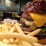 ハングリー ヘブン - トリプルパティでないと、このチェダーのたれ具合はない！ 2013/07/15