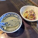 Taino Shokutaku Pakuchitai - ランチのスープとサラダ
