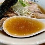 Menya Hokorobi - 中華そばスープ