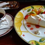カフェ・グレコ - レアチーズケーキコーヒーセット