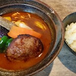 エソラ - バンバーグ野菜スープカレー