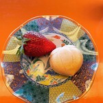 ちもと - 奈良の苺古都香とゆず味噌最中