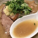札幌麺屋 美椿 - 味噌スープ