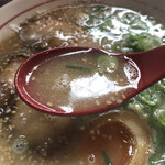 九州ラーメン　片岡製作所 - スープ
