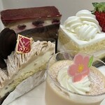 cake & cafe Ecrin - 桜プリン、フォレノワール他