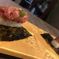 焼肉とみ 横浜関内店 - 肉寿司