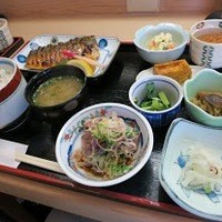 一つ木竹林草 - 焼き鯖１２００円