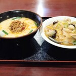 Taiwan Ryouri Fukutei - ラーメンセットの豚骨台湾ラーメンと中華飯