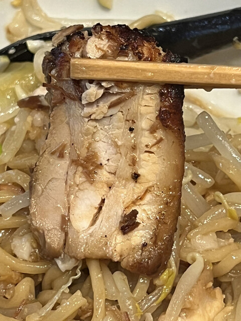 油そば オーソドックスでいて隙の無い油そば。』by Moon0417 : まぜそば