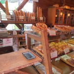 ブランジェ浅野屋 - パンの種類は豊富です