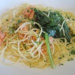 Bistro flat - ('13/7)スモークサーモンと小松菜のクリームソース　からすみ風味