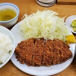 とんかつ いちよし - ロースかつ定食