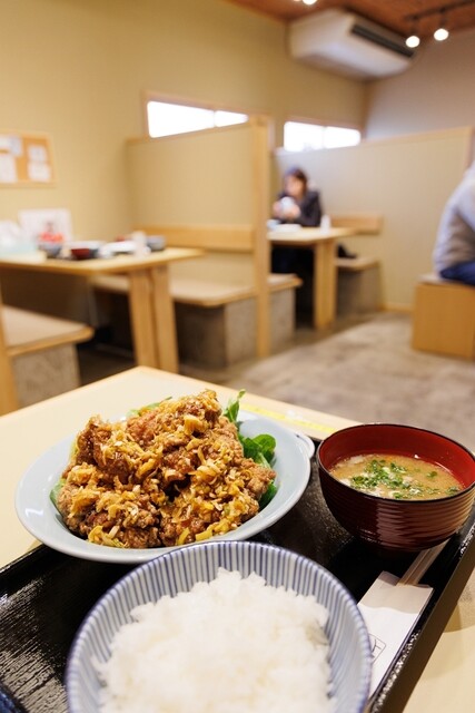 大衆中華 モアイ食堂 - 撫牛子（中華料理）の写真