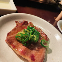 焼肉 にくだらけ - タン元