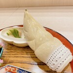 蕎麦割烹  倉田 - 筍を模した横向器