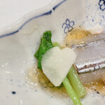 蕎麦割烹  倉田 - 山独活桜花弁