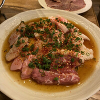 炭火焼肉ホルモン うしごろ 中目黒店 - 