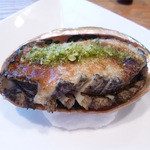 じん市 - アワビの香草焼き