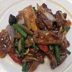 中国料理 唐苑 - 牛肉の黒胡椒炒め
