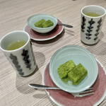創作料理 FANCL令和本膳 - 『抹茶のわらび餅』
『緑茶』