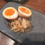 Kunsei Izakaya Kuyuri - 燻製卵