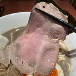 酒肴場 屯 - 低温調理のカタロースチャーシューはしっとり食感