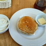 カフェキエレ - スモールパンケーキ（￥４９５）