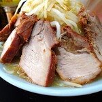 ラーメン 盛太郎 - チャーシュー麺（野菜マシマシ、薄味）950円