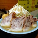 ラーメン 盛太郎 - チャーシュー麺（野菜マシマシ、薄味）950円