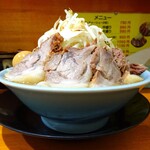 ラーメン 盛太郎 - チャーシュー麺（野菜マシマシ、薄味）950円