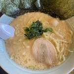 横浜家系ラーメン 魂心家 - 醤油ラーメン