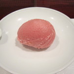 割烹 新多久 - すもものシャーベット