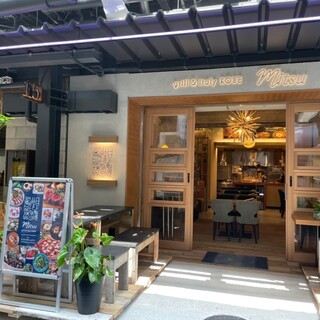 三ノ宮駅からすぐ！お洒落で開放的な店内は貸切もOK