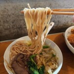 羊香味坊 - 麺リフト(23-03)